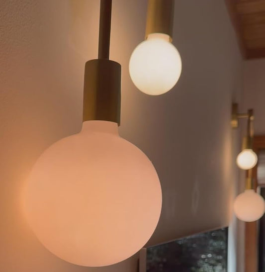 LED Large Globe Oversized Bulb D5.9' G47/ G150 7W=60W E26 Dim to Warm 2000K-2800K High Color Accuracy CRI95 Flick-Free Matt Opal Porcelain White 600LM (1-Pack)