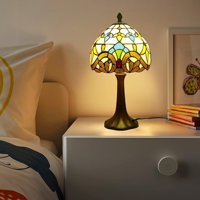 Tiffany Table Lamp Beige Baroque 8 Inch Wide Vintage Bedside Table Lamp Night Light Stained Glass Lamp Antique Art Craft Gifts Alloy Base 15 Inch Tall Vintage Reading Lamp