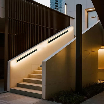 VEVOR Outdoor Wall Lights, 2 Pack, 31.5 Inch Long Strip Modern Exterior Wall Sconce Light Fixtures, 3000K Warm White, IP65 Waterproof Anti-Rust Outside Wall Mount Lighting, for House, Porch, Garage