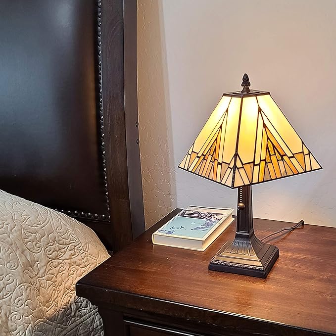 Amora Lighting Tiffany Style Mission Table Lamp with Vintage Stained Glass Decor